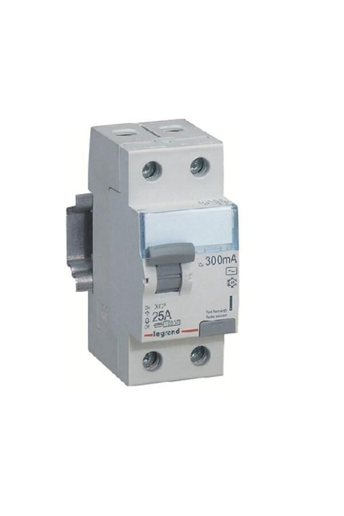 XC10 2P 40A AC 30MA KAÇAK AKIM KORUMA RÖLESİ